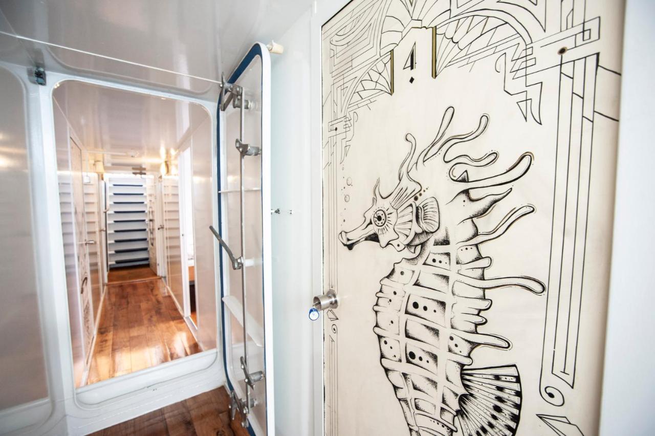 The Cabin @ Mps Noorderzon Amsterdam Ngoại thất bức ảnh
